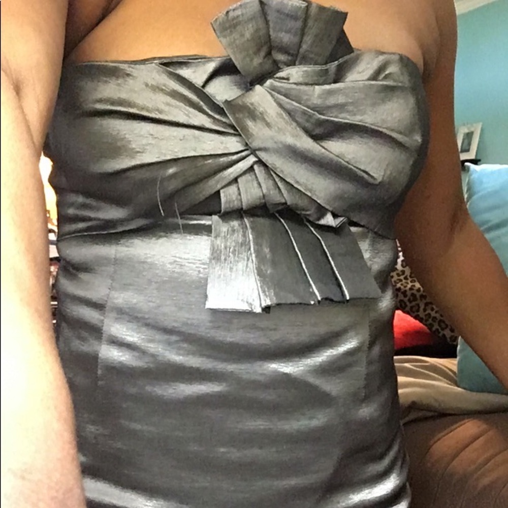 Dress - Picture 4 of 4